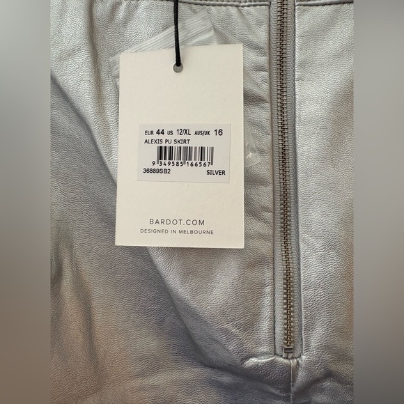Bardot Revolve NWT metallic Alexis pu skirt silver size XL/12 - Picture 5 of 13